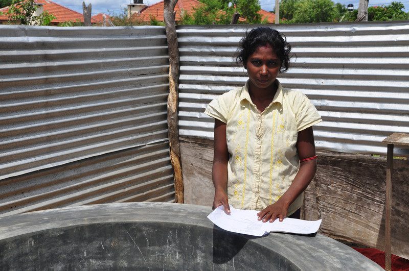 Post-conflict water, sanitation and livelihood support in Batticaloa, Sri Lanka. Photo: Danielle Roubin/OxfamAUS