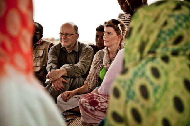 Andrew Hewett and Natasha Stott Despoja meets residents of Mentao Refugee camp. Photo: Pablo Tosco/Oxfam Andrew Hewett and Natasha Stott Despoja meets residents of Mentao Refugee camp. Photo: Pablo Tosco/Oxfam