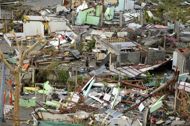 Race against time for Typhoon Haiyan survivors