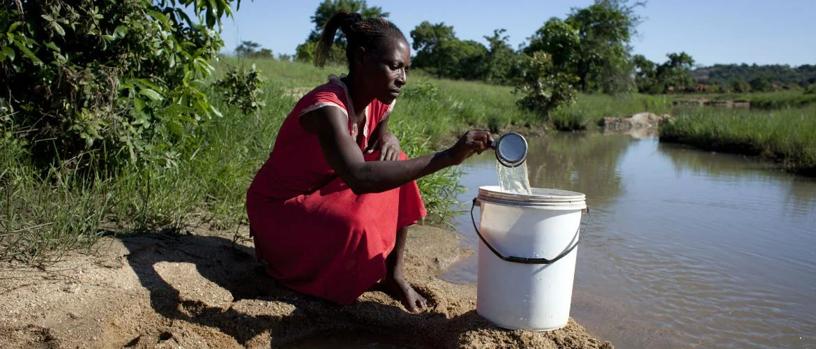 Oxfam Australia | A mother's marathon for water in Zimbabwe Oxfam Australia | A mother's marathon for water in Zimbabwe