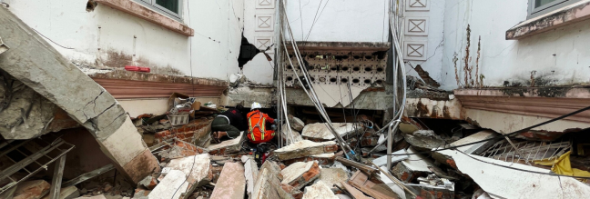 Myanmar: Rescuers search for survivors in damaged government staff housing buildings following an earthquake in Naypyidaw.
Photo: CHAN NAING/EPA-EFE/Shutterstock Myanmar: Rescuers search for survivors in damaged government staff housing buildings following an earthquake in Naypyidaw. Photo: CHAN NAING/EPA-EFE/Shutterstock